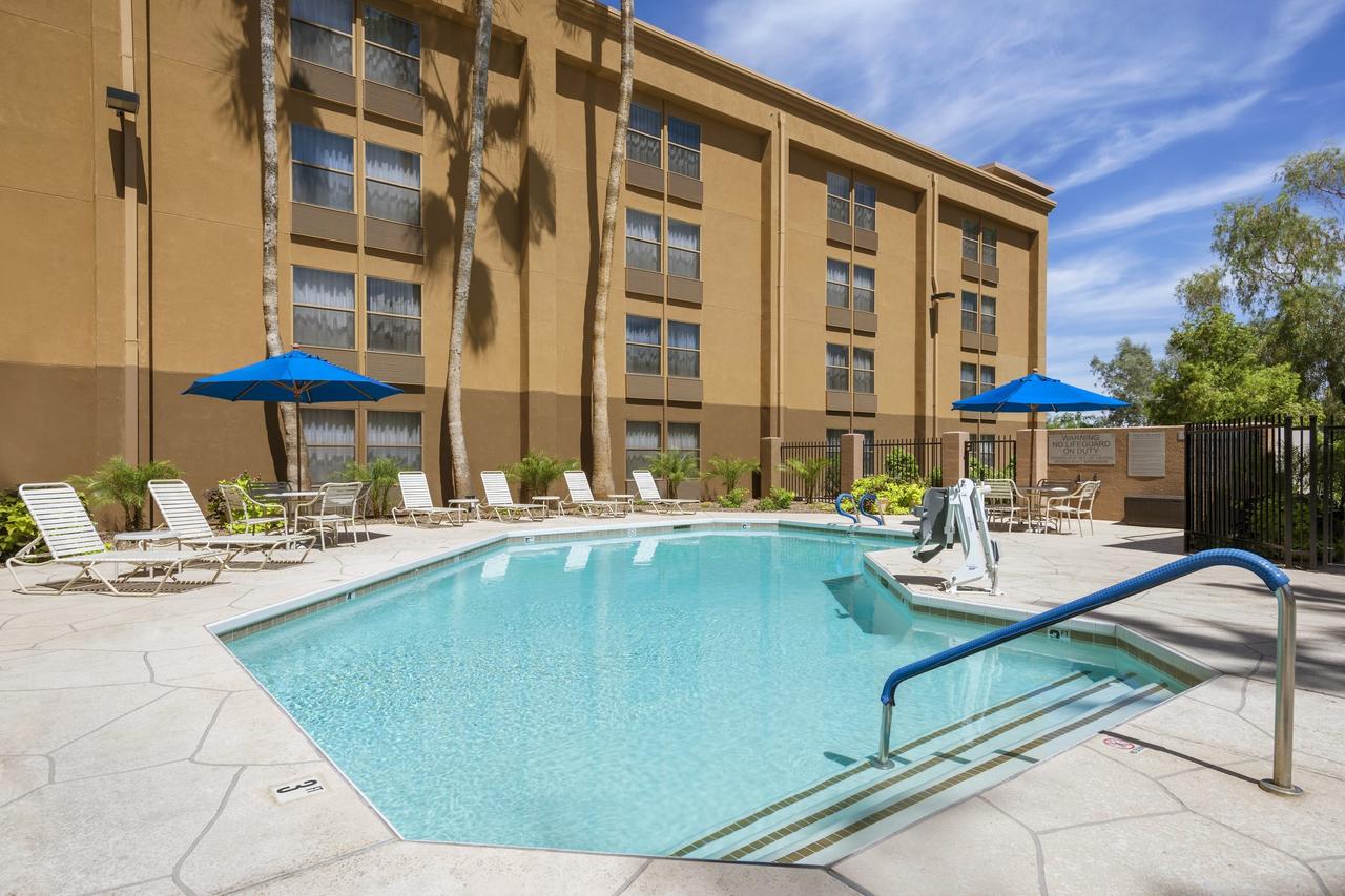 10 Best Hotels near Phoenix Airport: Sky Harbor Airport Hotels